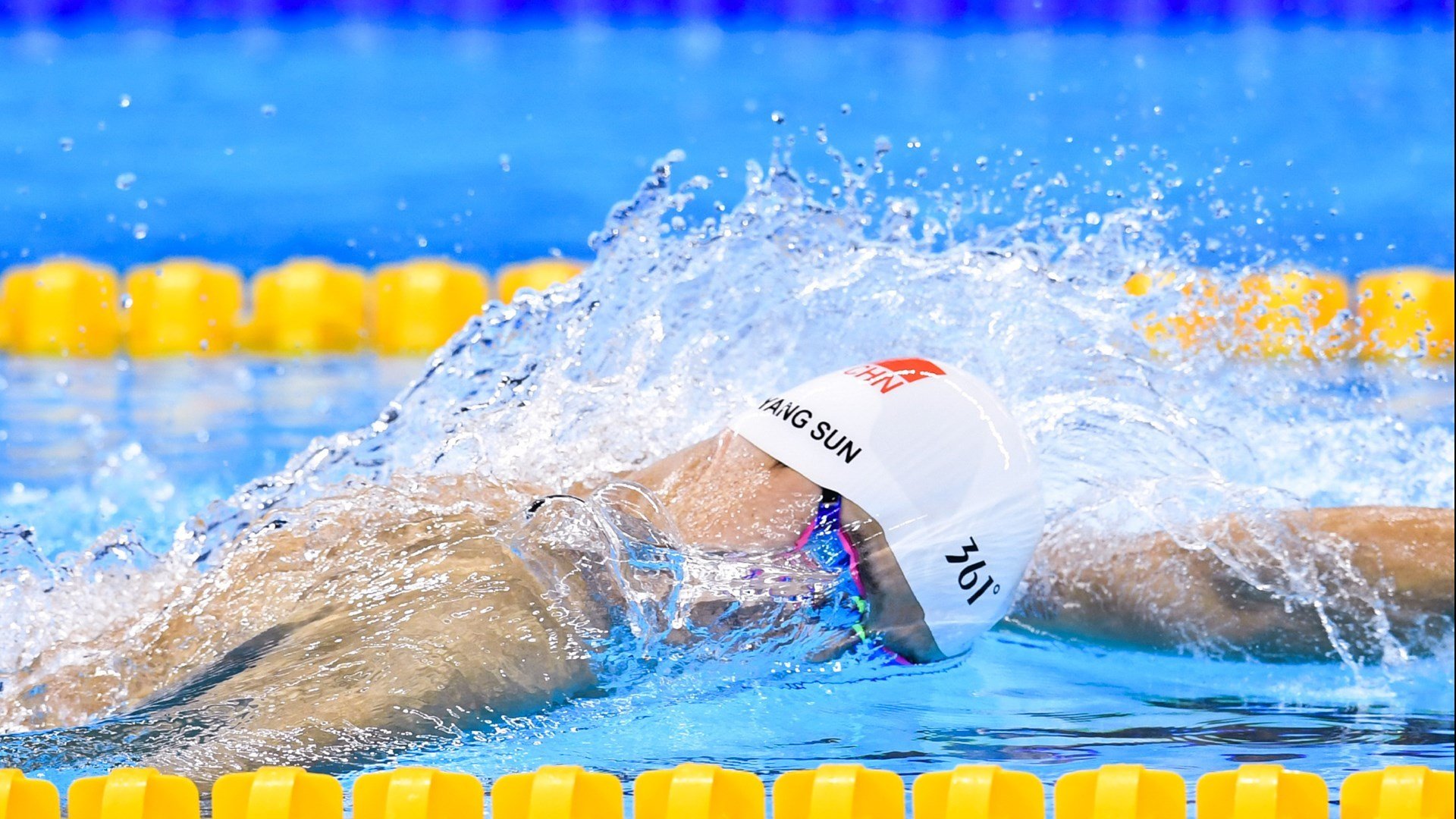 比赛背后:裁判判罚的细节解析,裁判过程